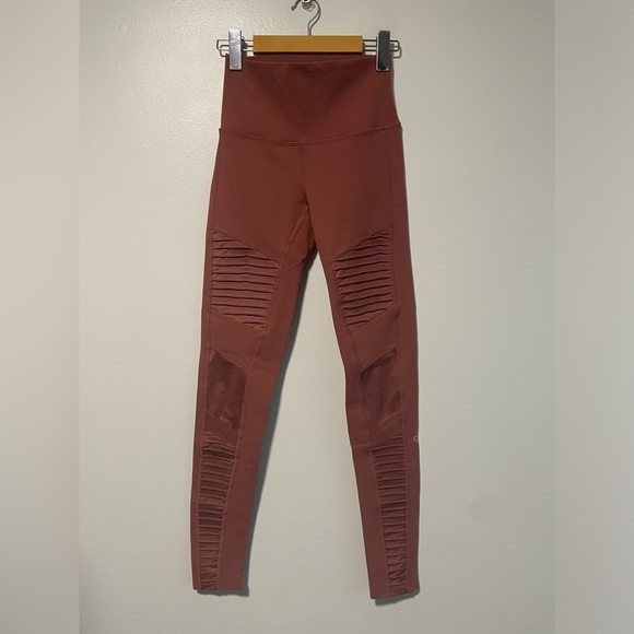 Alo Yoga Hugh Waist Moto Leggings - XS - Picture 3 of 9